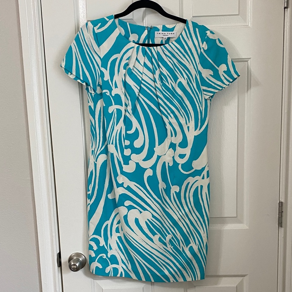 Vintage Trina Turk short sleeve aqua/white swirl print dress